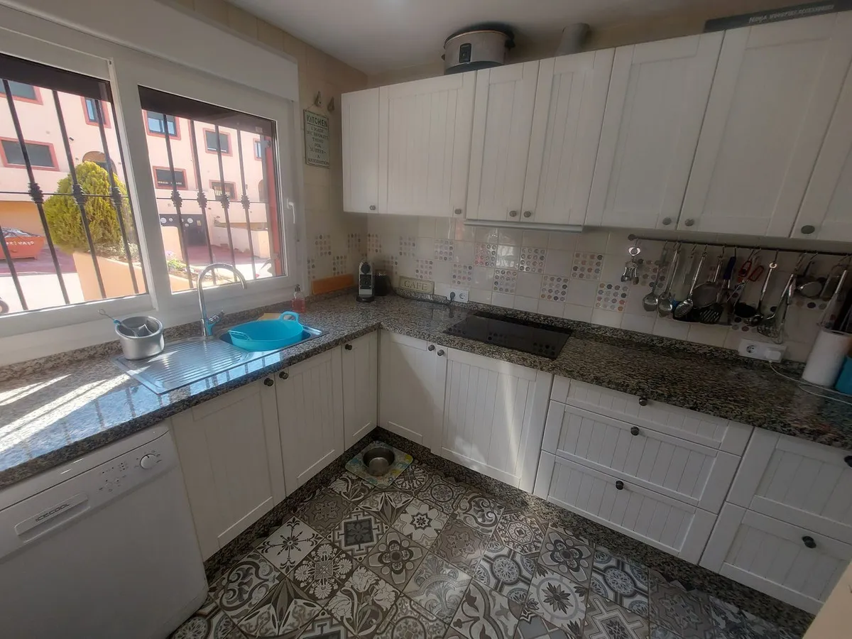 da811974-9bf7-46f9-8589-96a42895162b