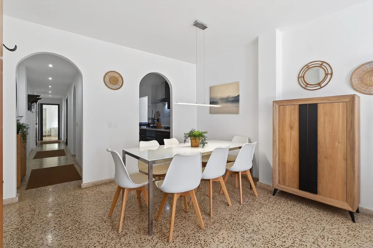 d57a294c-4d15-4676-b62c-dd6adeed2acb