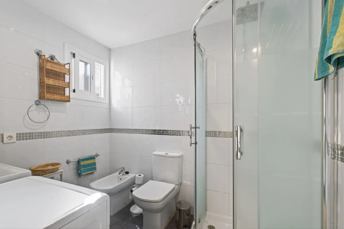 ddc68b0f-9931-441e-aa0f-4b719ec9d9e3