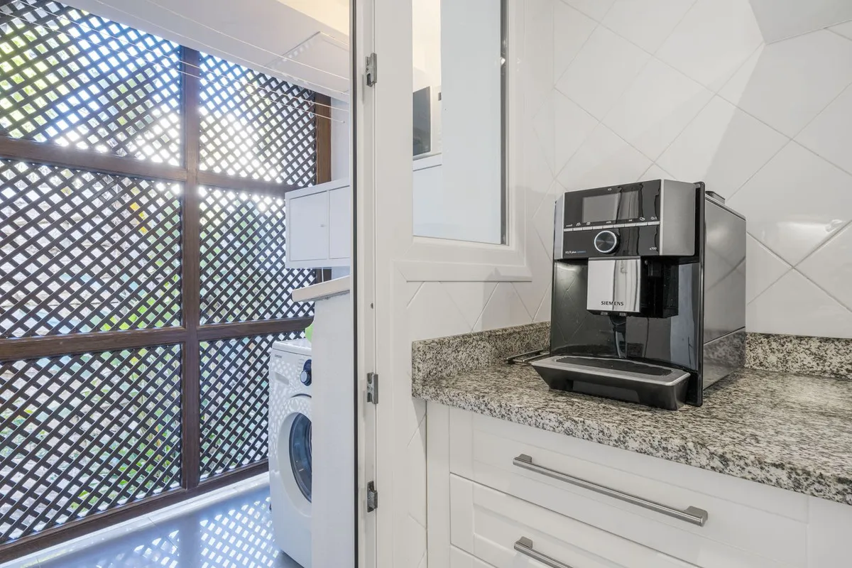 0116b2f0-40dc-46e4-aeac-527bfb0c25d8