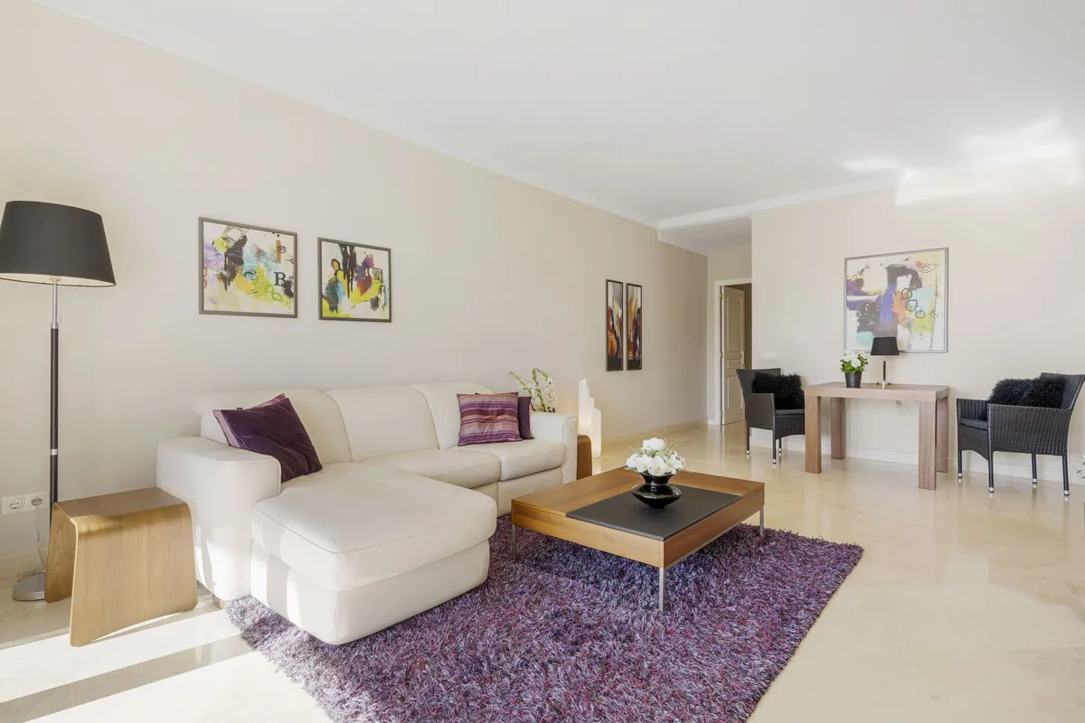 42649517-1042-4746-8cb0-ae49f5f3c731