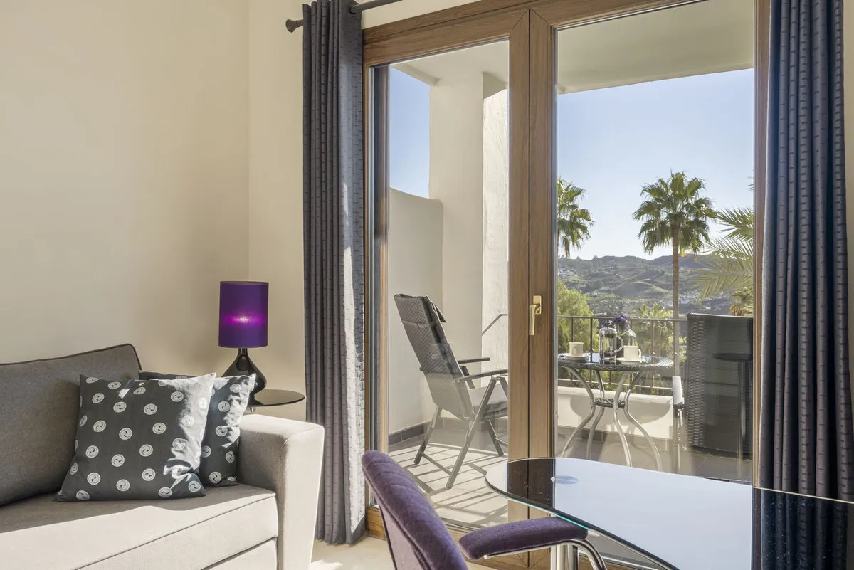 4d7bf6b4-b36e-44ef-b352-f622fc7281d3