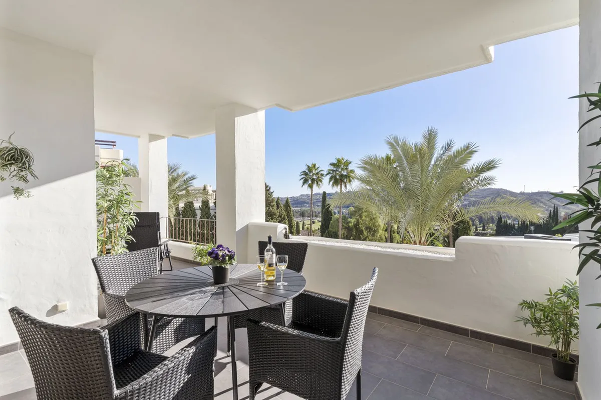 Charming 2-Bedroom Oasis with Panoramic Views in Mijas Golf
