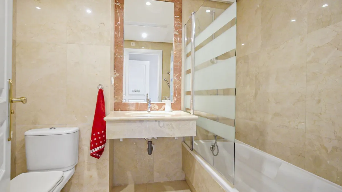 e15bb6b0-5c98-4998-b3c2-40908faf5db9