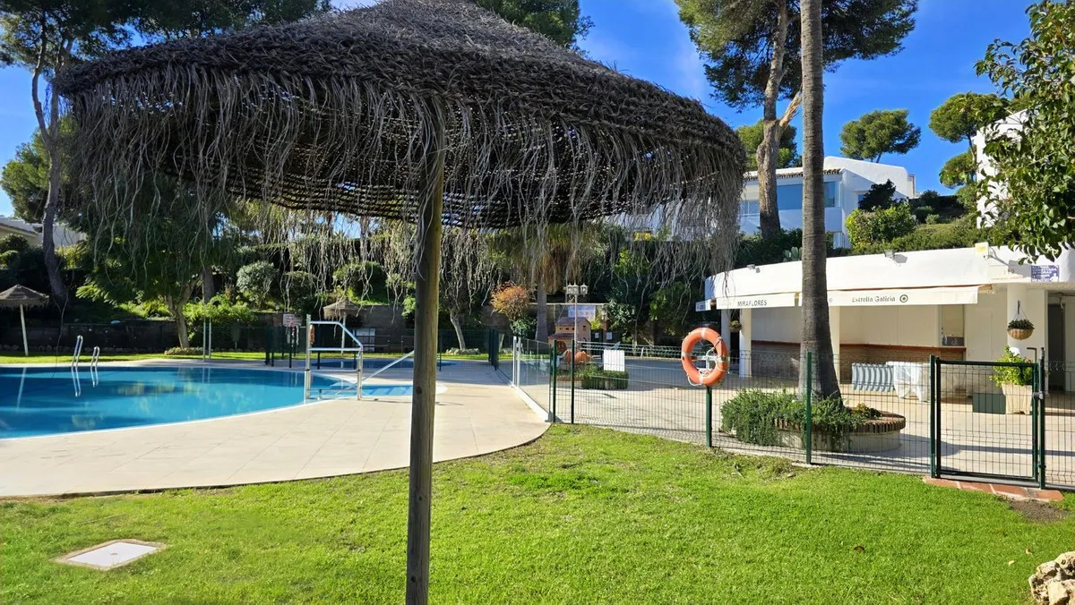 53bd3e8a-52ed-47f2-80c6-d442aa7933f6