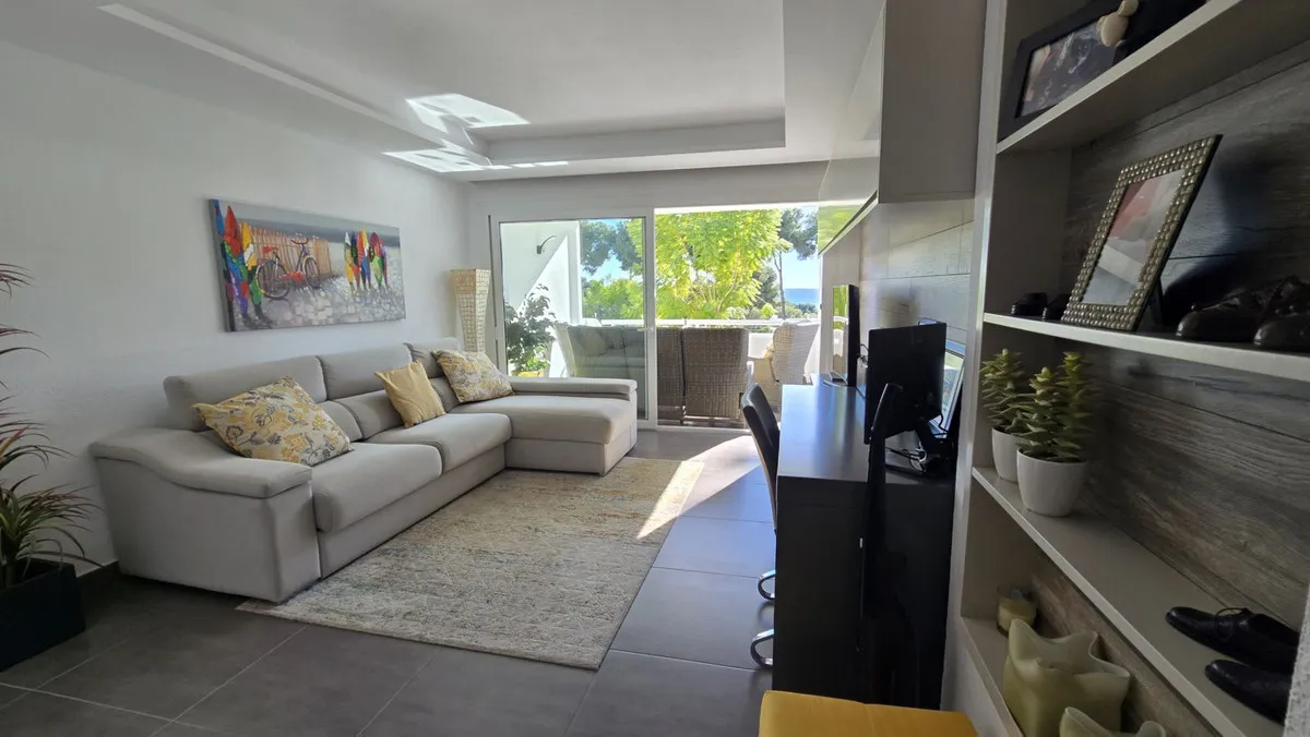 56fdc3ed-c31f-4eef-a4b4-7cccd313922f