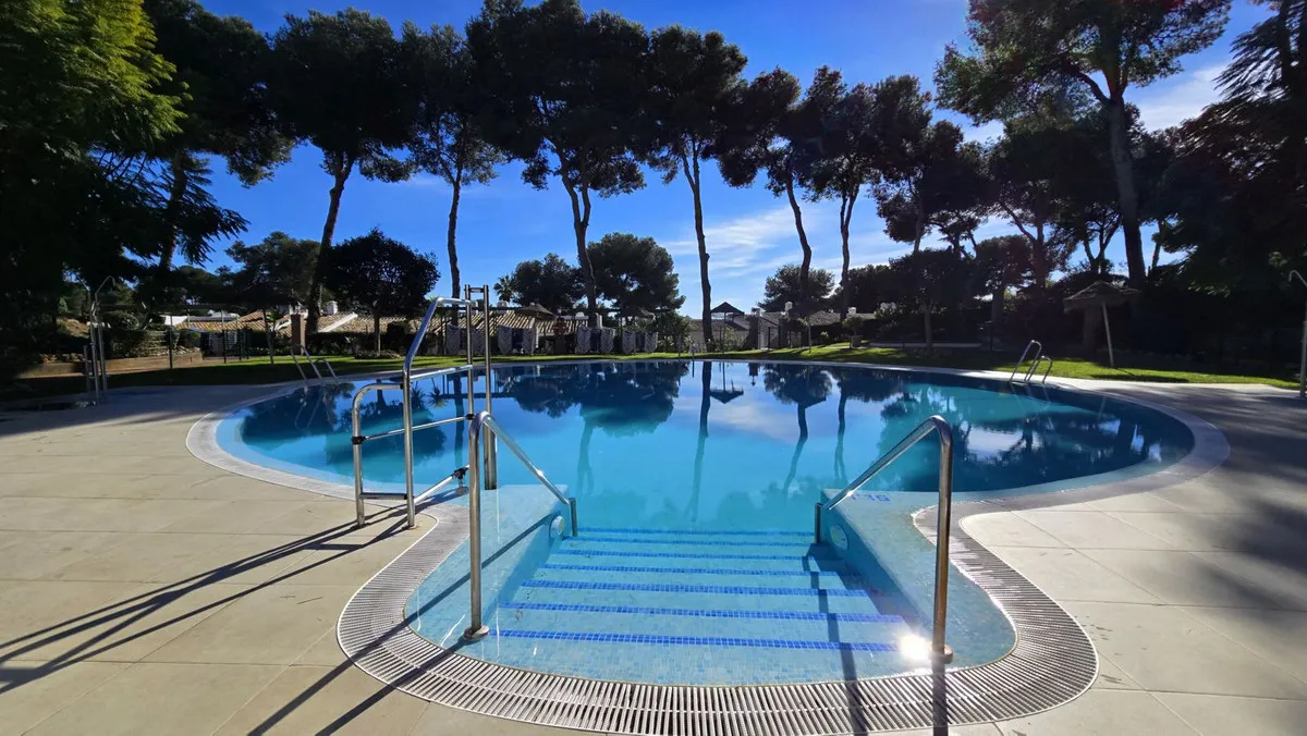 b908993f-43ae-4d65-8ab1-7d3030975f73