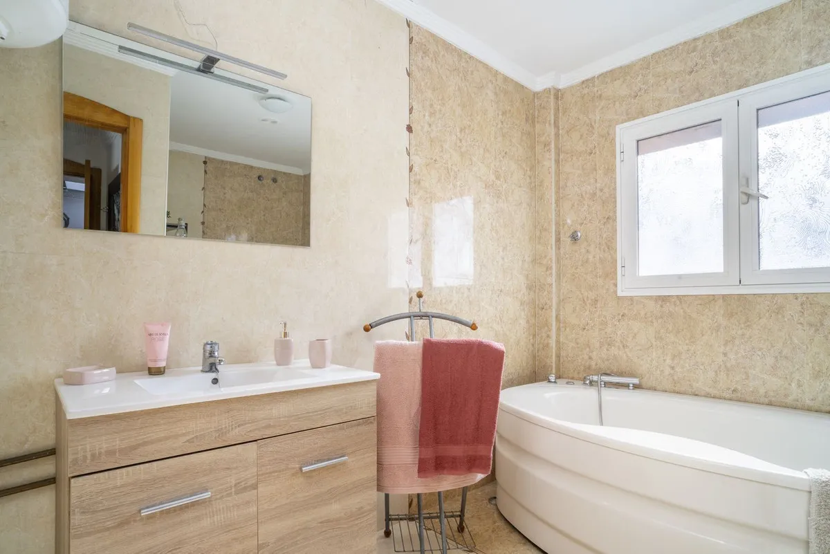 1389923a-fd24-4bc5-8cc8-463de05cb58c