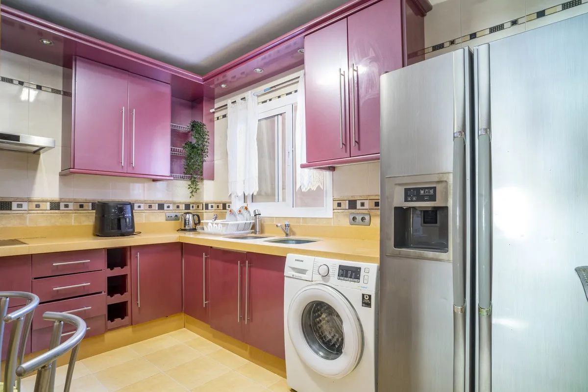 d6f5ccdb-2fdf-4e35-8b8d-bb2f93a61b15