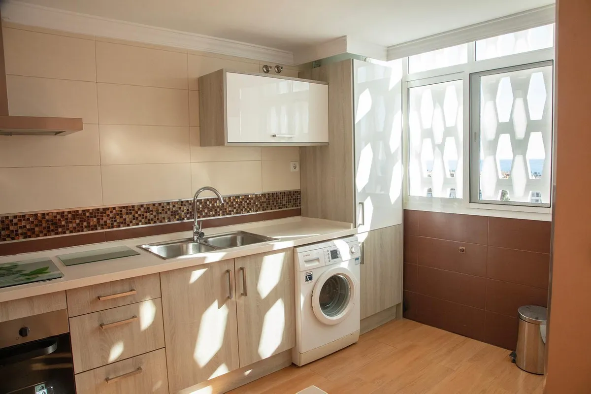 0a2117b9-8d31-40e3-b740-db9d6d9cf6e8