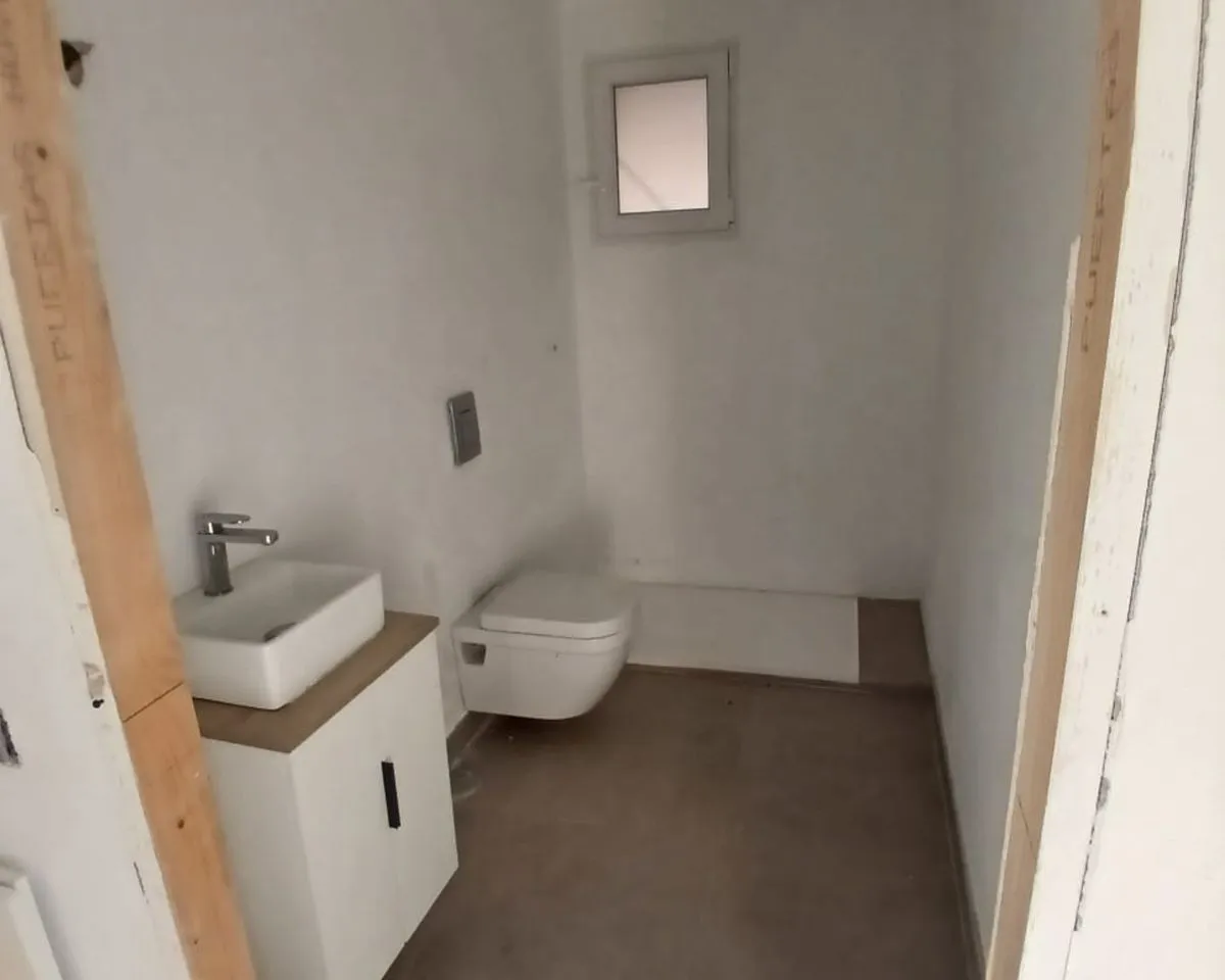 5b930ffe-8cc1-4eca-b62e-5f41394b7f34