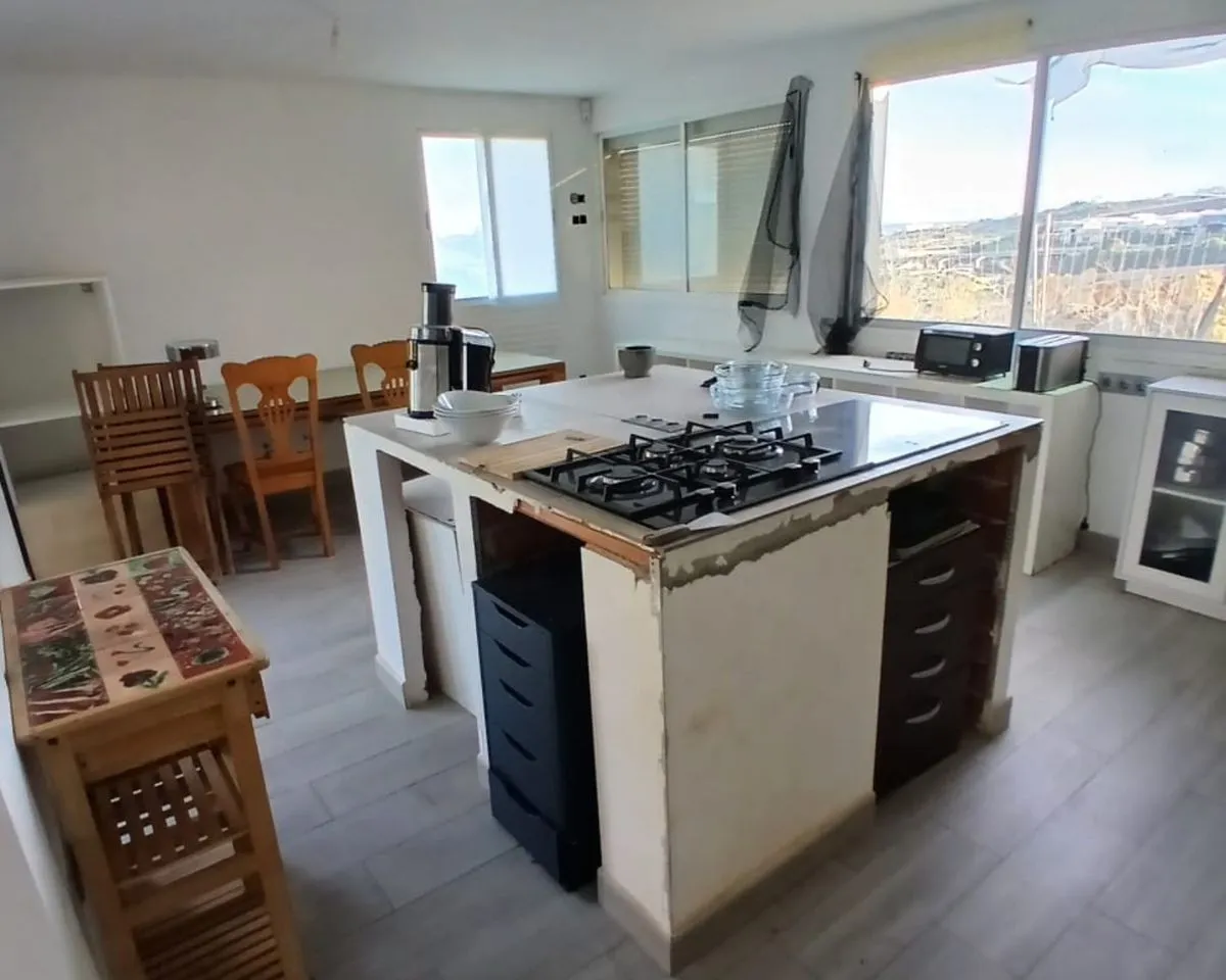 e3ff9c32-377a-4a51-ba8d-39e9eecc426a