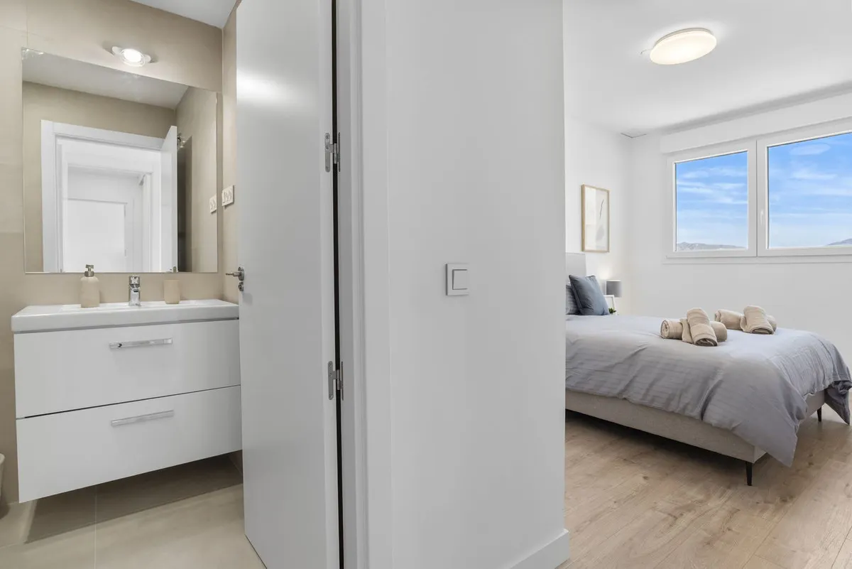 1f153ce6-746c-40d1-86a5-d2d2000d86c2