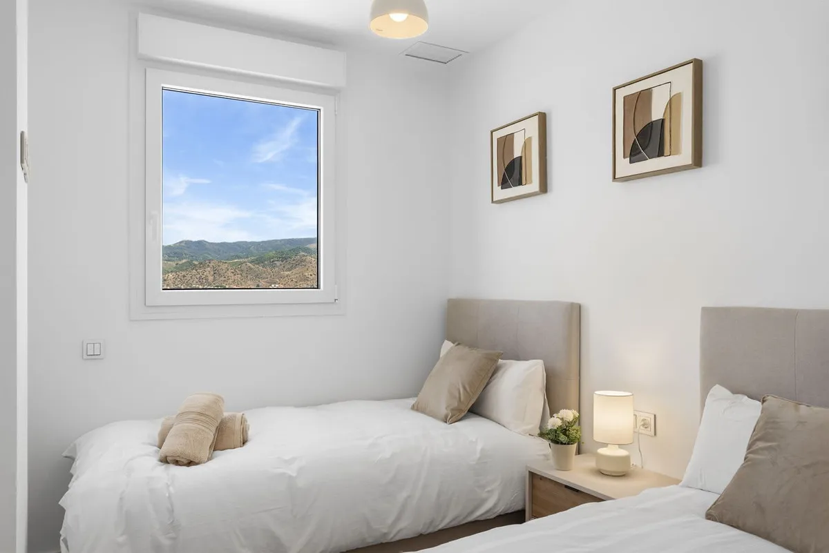 df3624f7-b953-4144-93af-d6aa40e87b3a