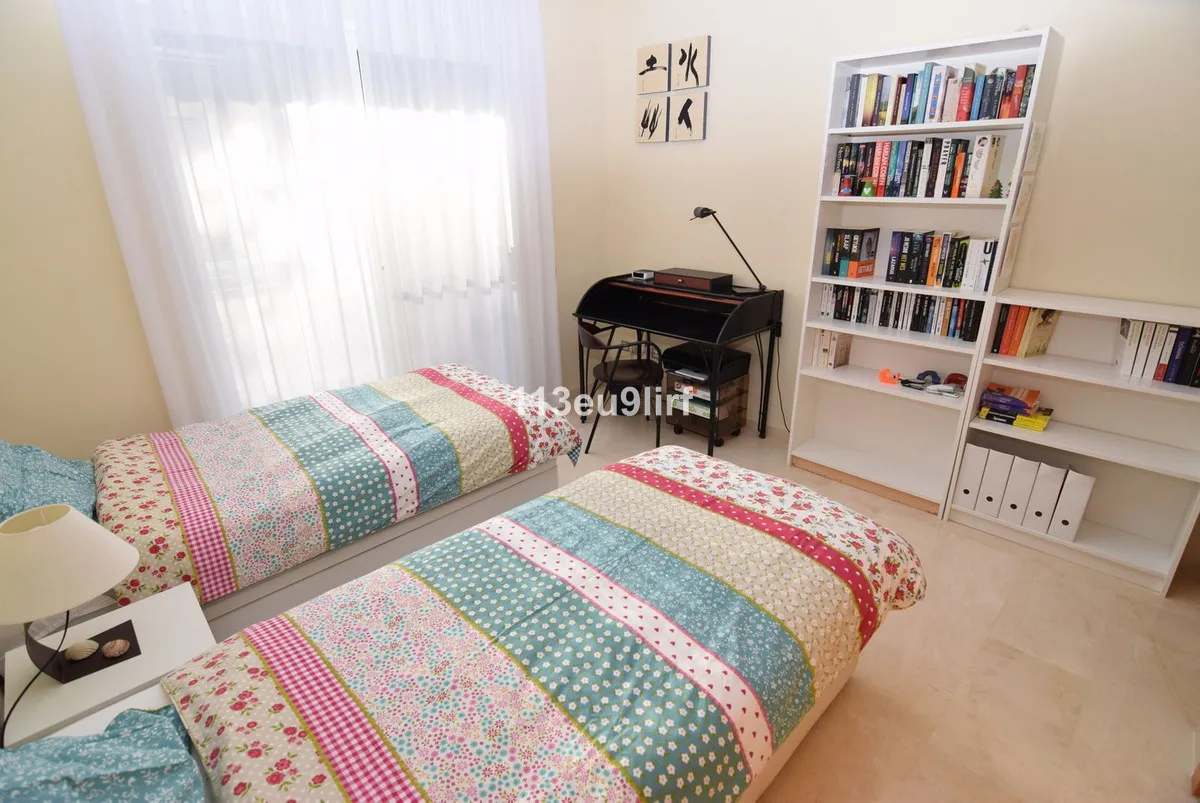 02666285-63d6-42f3-8f02-fe58904af722