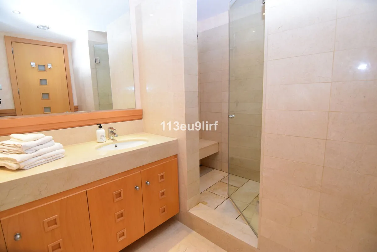 28443540-c1dd-4831-90c0-ee66d5de7b5e