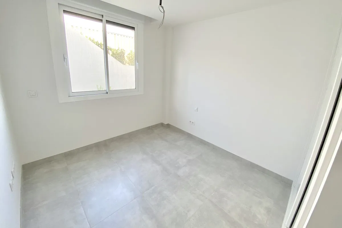 118b93b1-131a-45f3-974f-42620e8b24e5