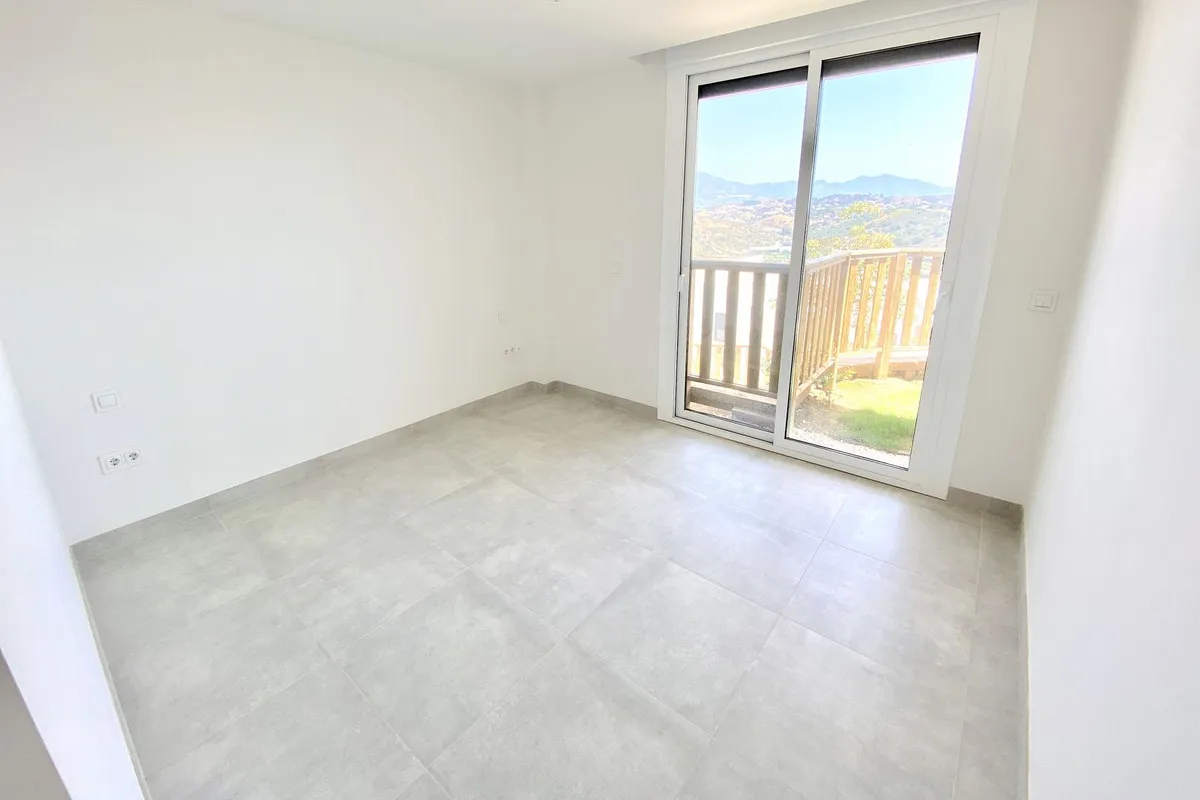 8db39882-27a8-4848-95cc-08f69ca99800