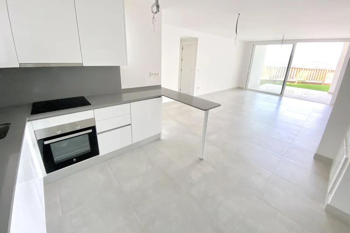 c9b14ee2-9afd-4927-bd06-ebb68b70b467