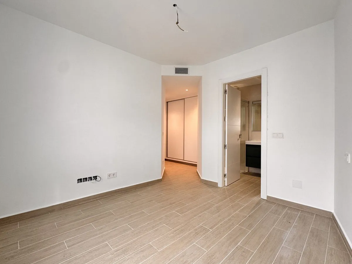 b7ff7617-4798-4b03-86c1-0122e6265255