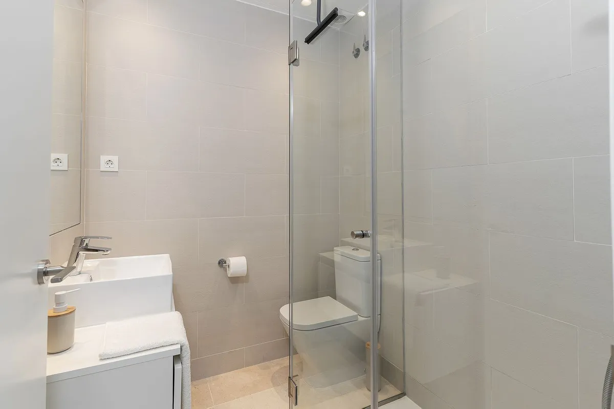 c0b6bbaa-5773-49ef-89ec-efe15d86b4e1