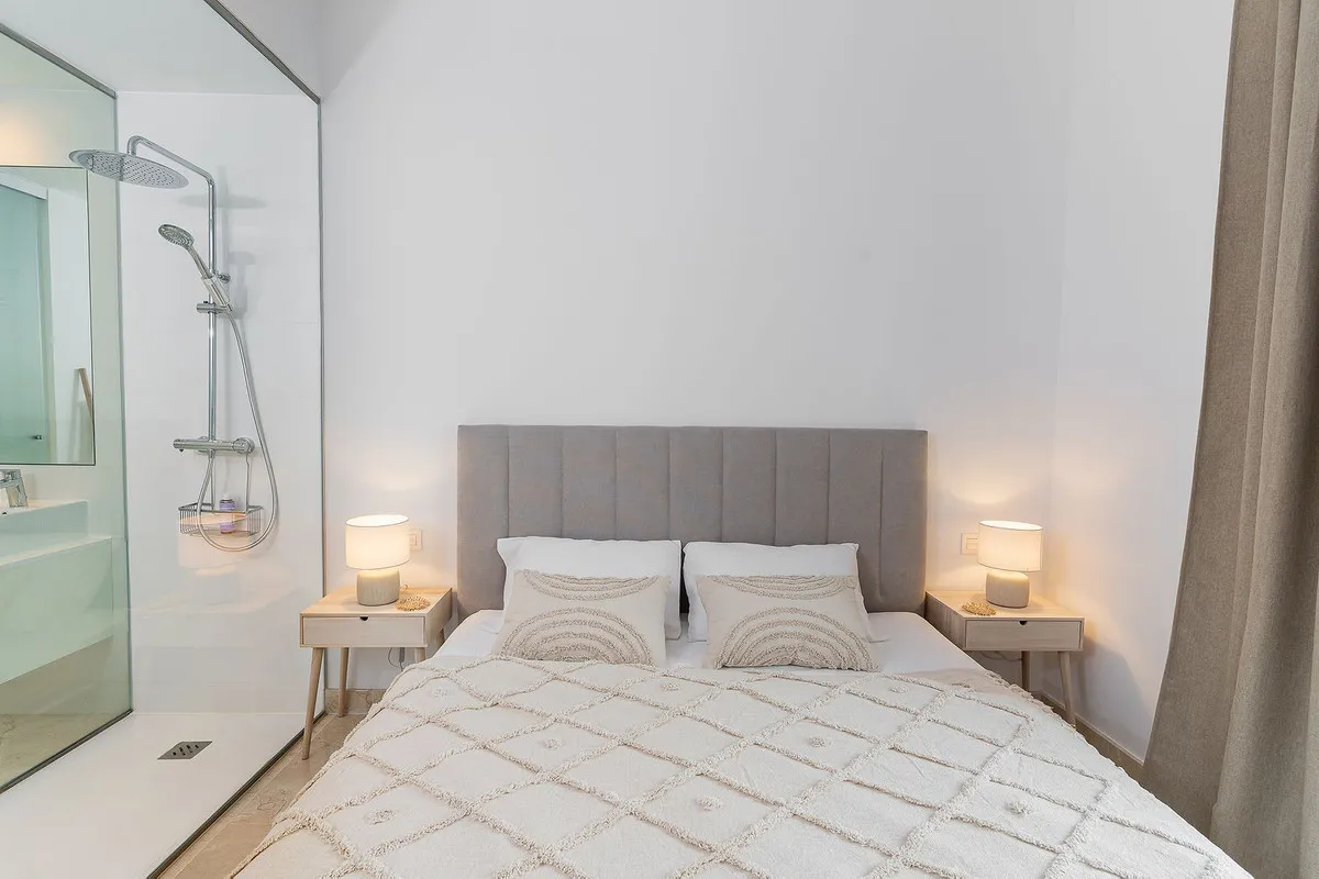 fa1321b7-ae99-4a53-b891-2554c160c13b