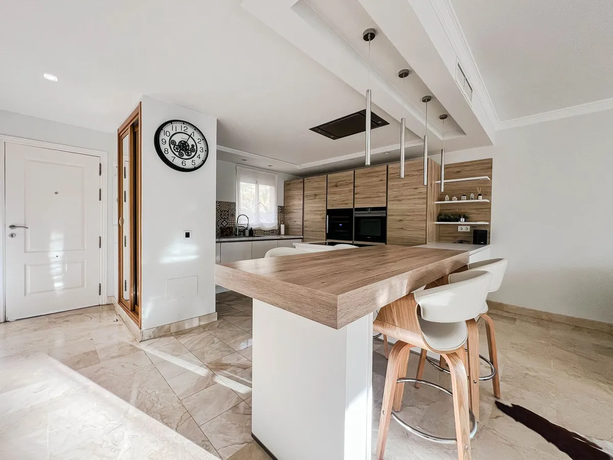 e429cb85-9913-4c01-bd56-3af99ac71c7d