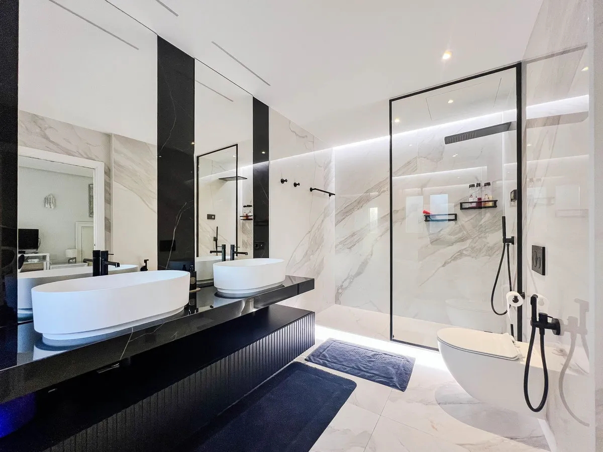 f06f4a17-ce06-405a-8bb6-e624bdd68f31