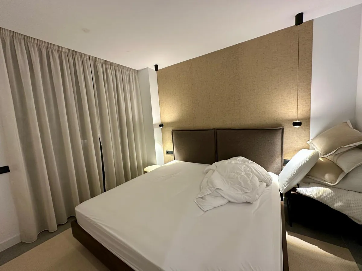 6551a56a-f050-44ec-9d27-2f41e2e75d52