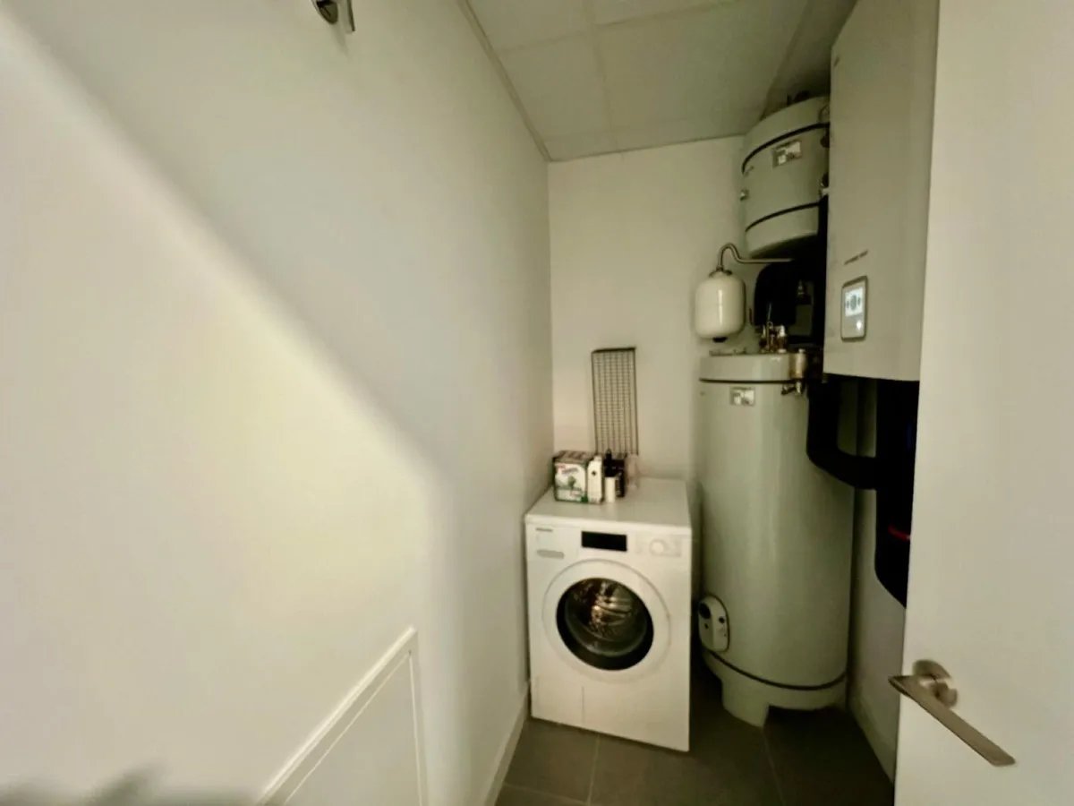 9837f429-5fcb-46c7-bc9c-19d607856ec1