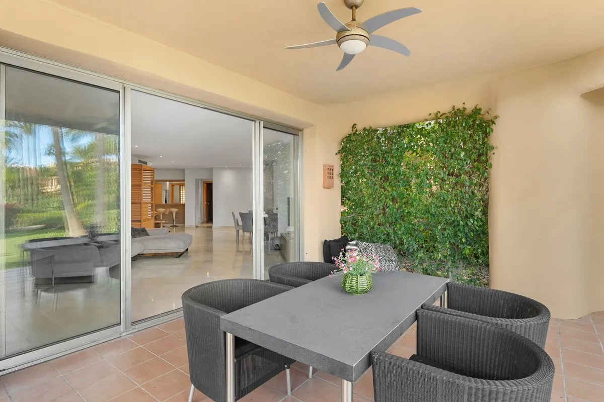 f8a36c5a-93ef-4ddf-86ce-8e88d2c126f6