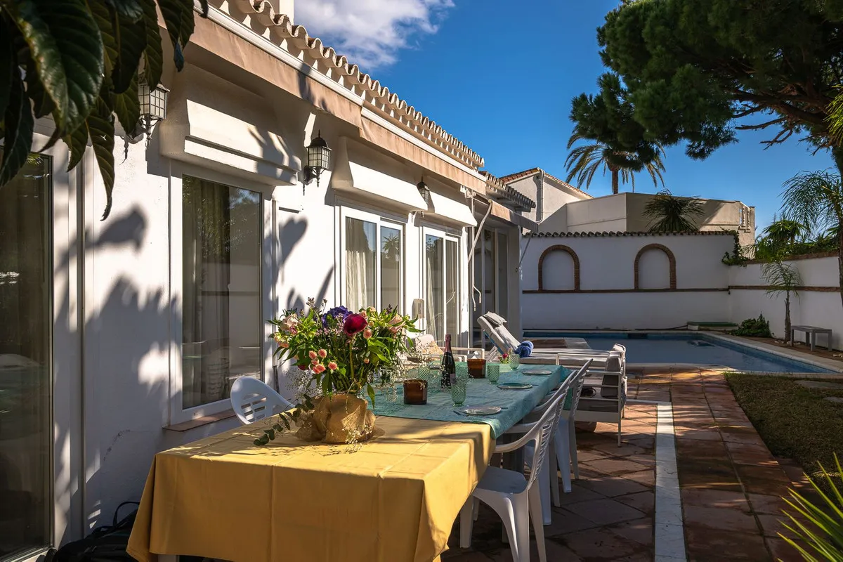 1d8a352f-e627-4d41-95ce-d096885d4b5b