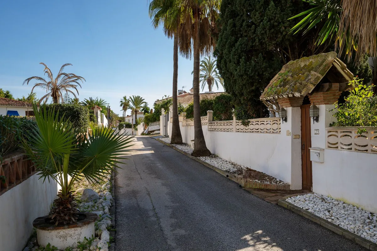 7cf6a3b1-d7f1-4954-b952-047535fbce9d