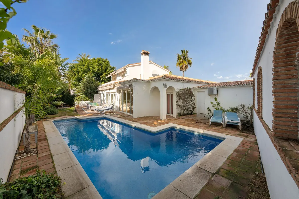 cc1c6089-800e-4612-8dfe-9804f25562b8