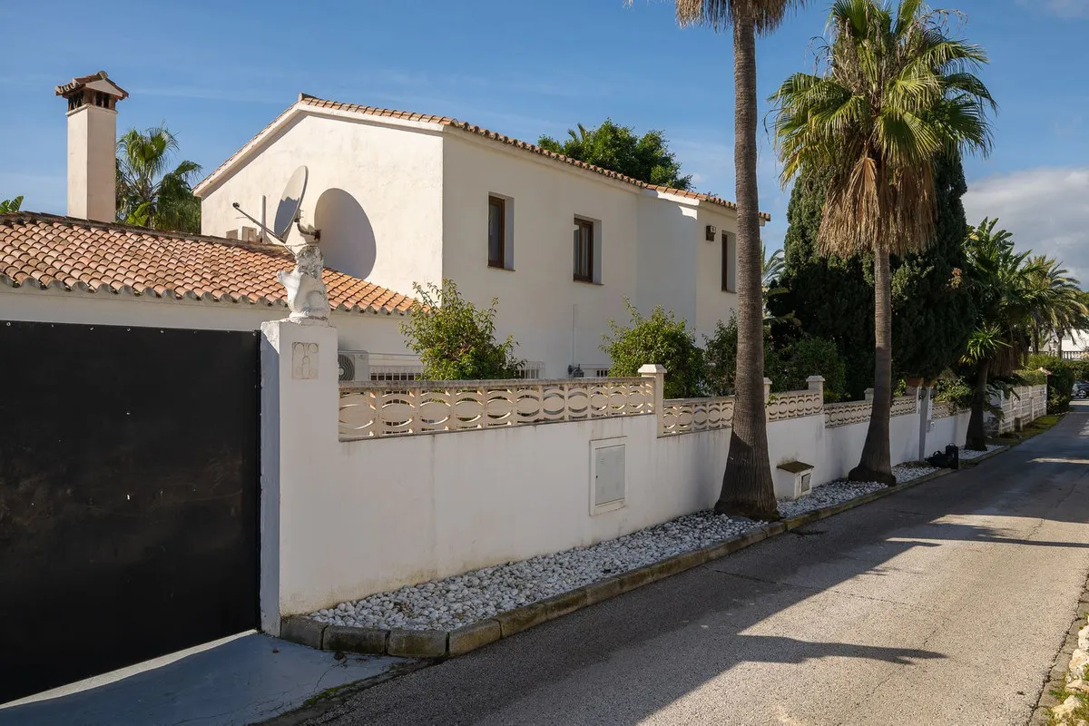 d98ce41d-bef2-4cdf-9969-0049b82923e9