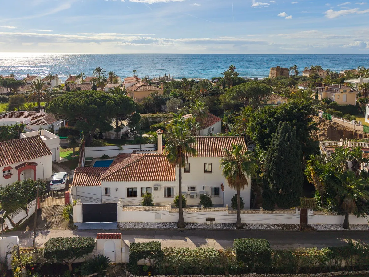 fe65bcaf-0627-4bb2-8aa9-1ae28f4e59db