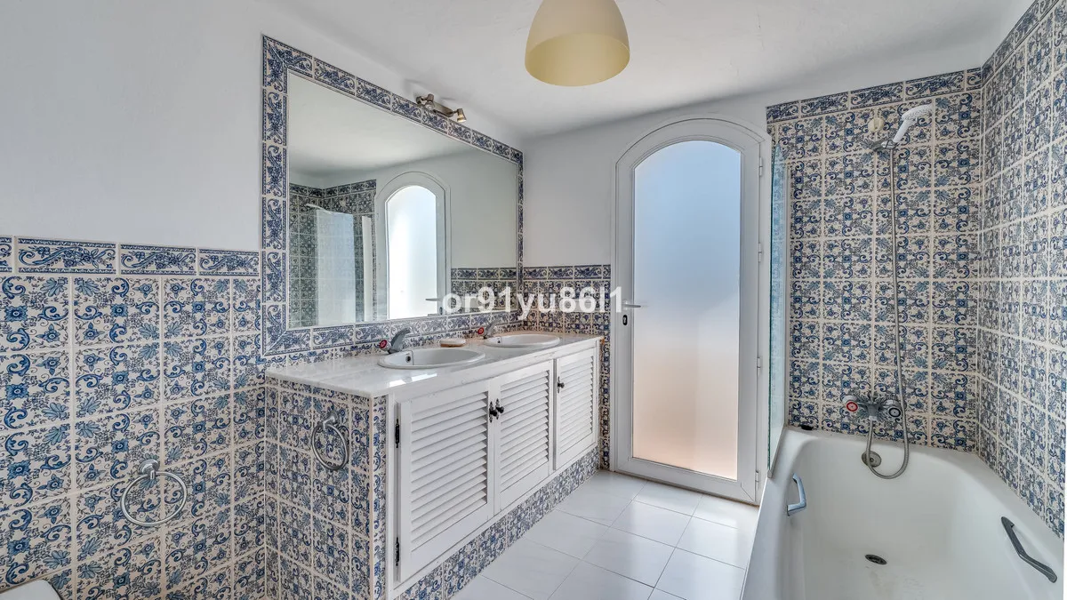 1edaf809-e6fd-4160-ae6e-0cf97d7ffac0