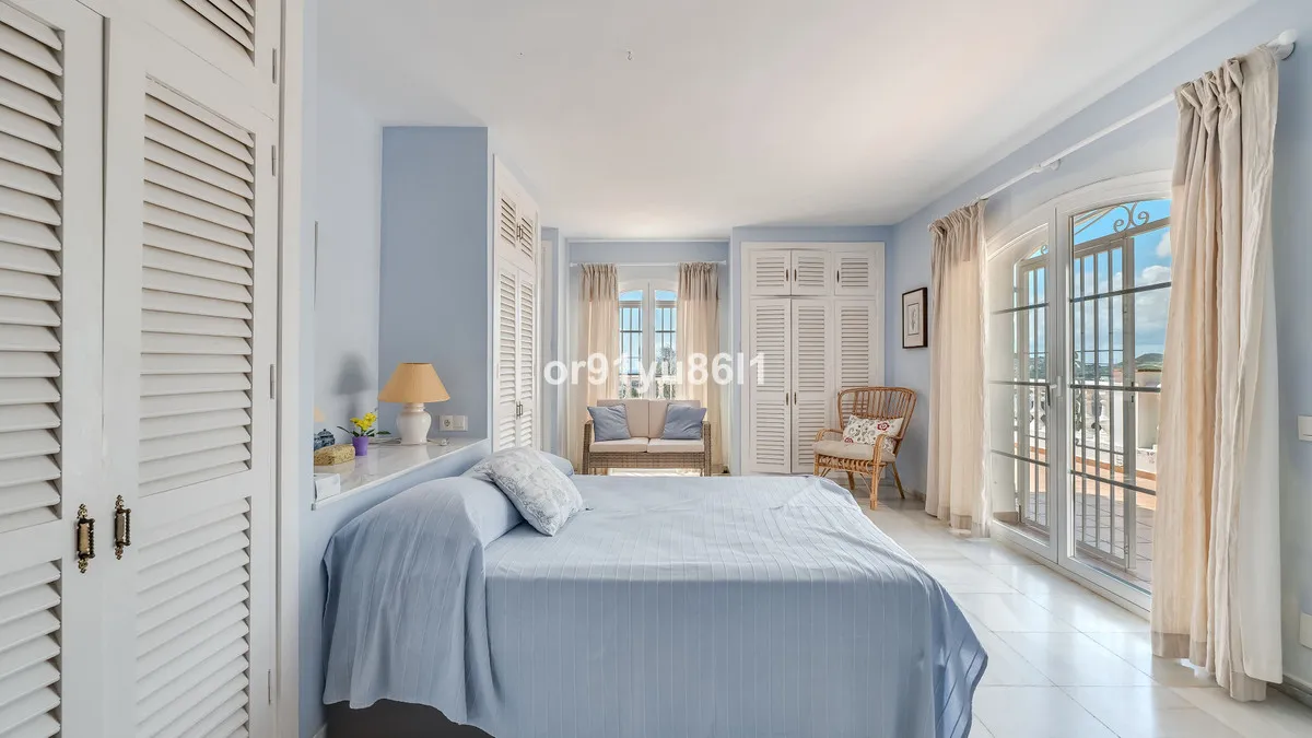 6e274762-b4a2-4200-96f4-945a82425e48