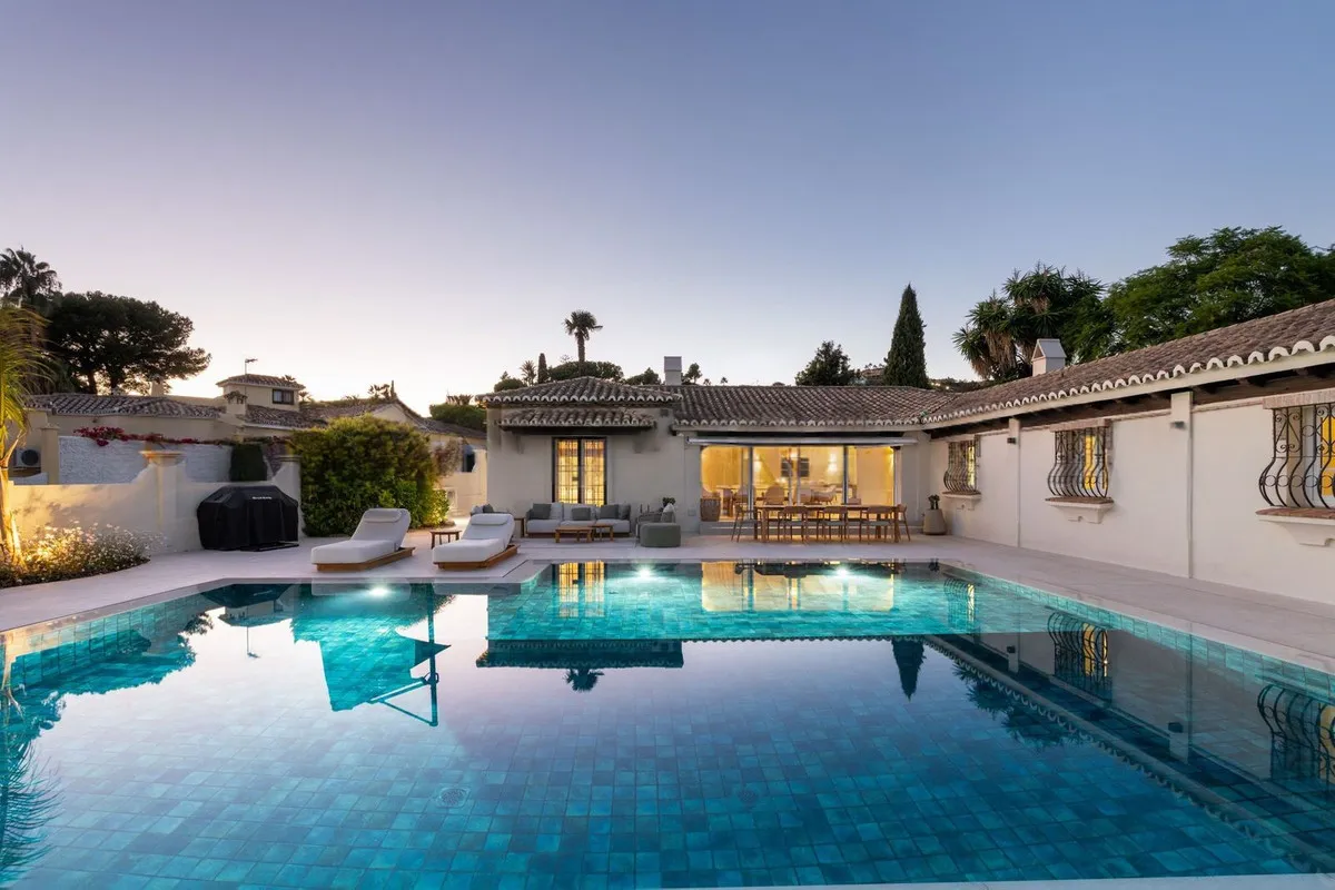 Renovated Luxury Villa in Altos del Paraíso, Benahavís