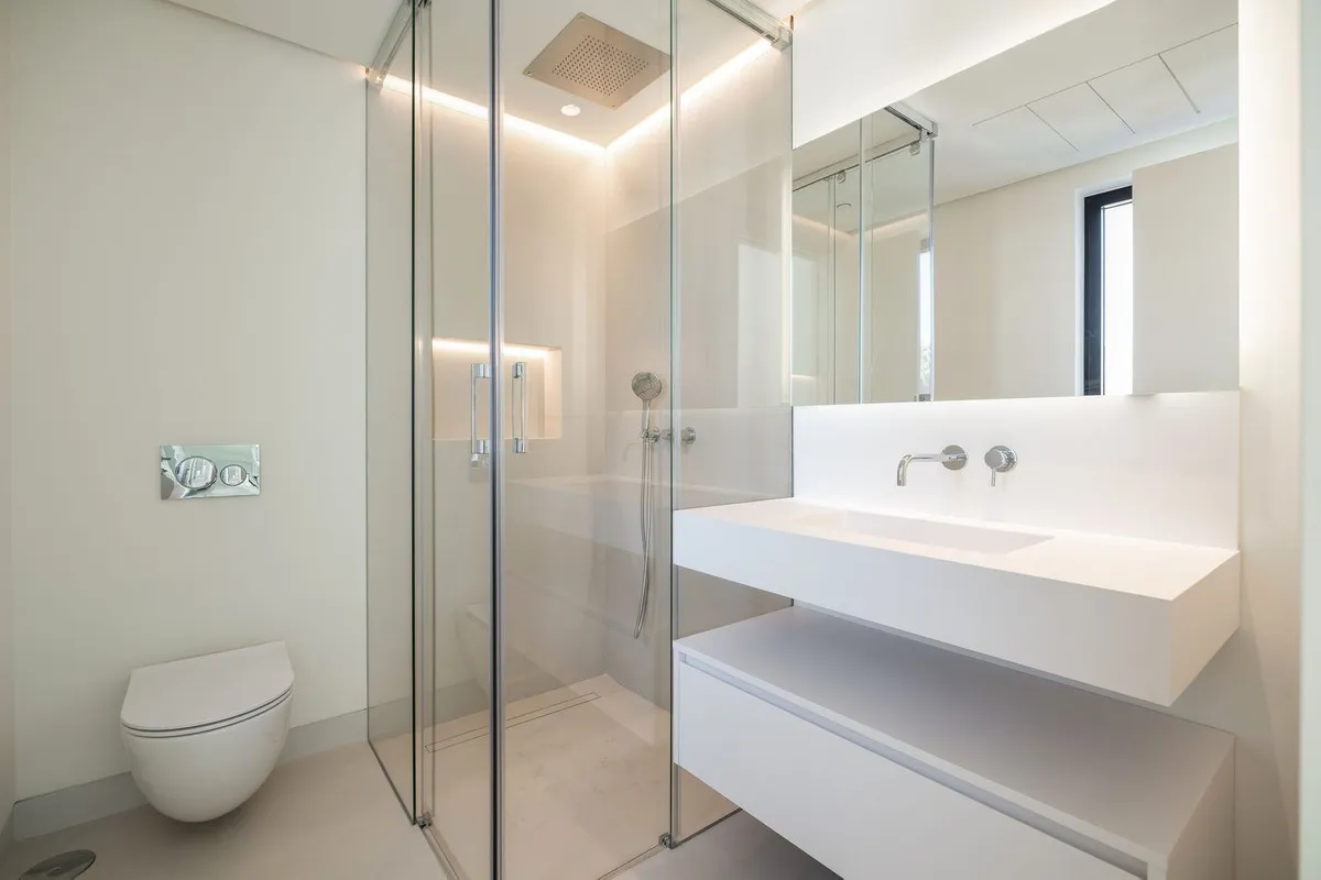 106b7040-3b73-4d8f-aa7c-6f2a981b69dc