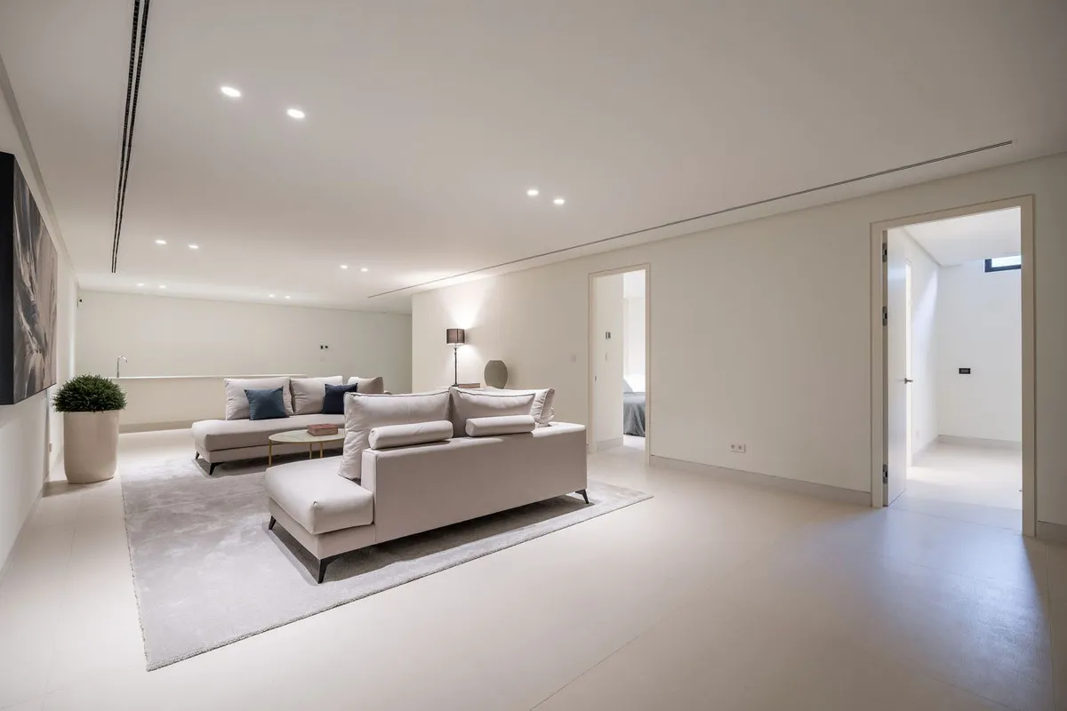 1ce85d54-cede-4983-919c-0d55fccde9e4