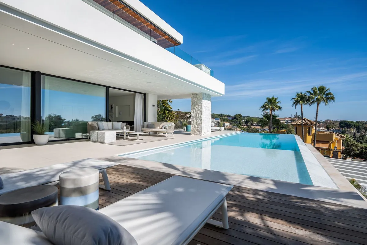 319af2f9-99d9-4cbb-9dd6-3a9c9e832b2e