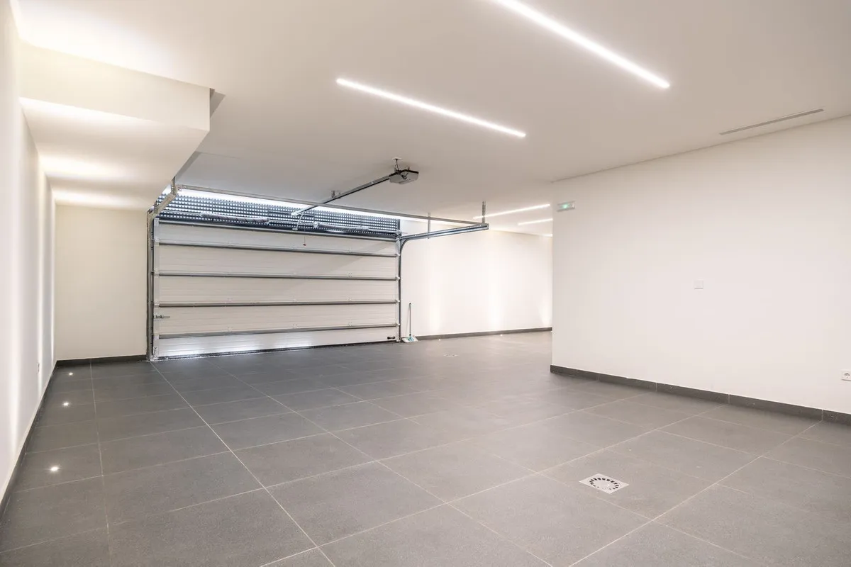 74ce3c3c-23ca-46e9-811d-b1d7ff811810