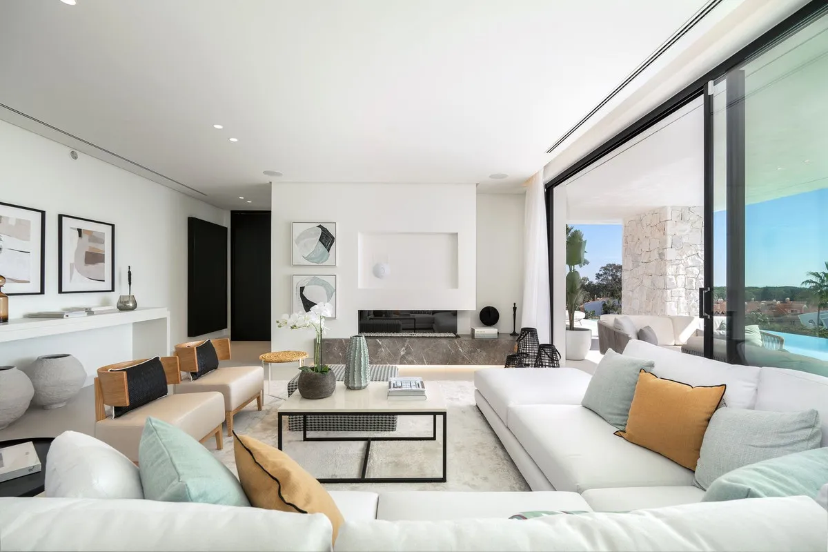 7e60f229-bb7e-44a6-9126-1b4ff0550c72