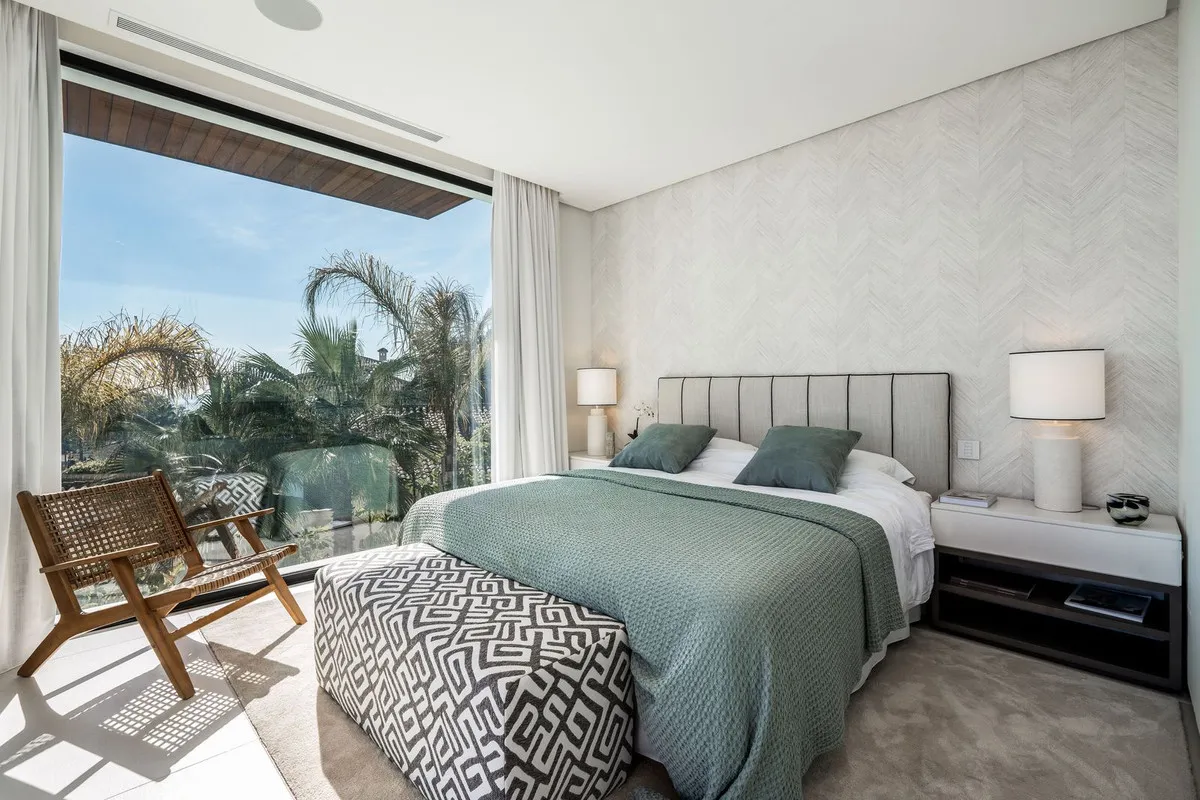 c97d85e2-d469-4eb2-baa2-373c3538f939