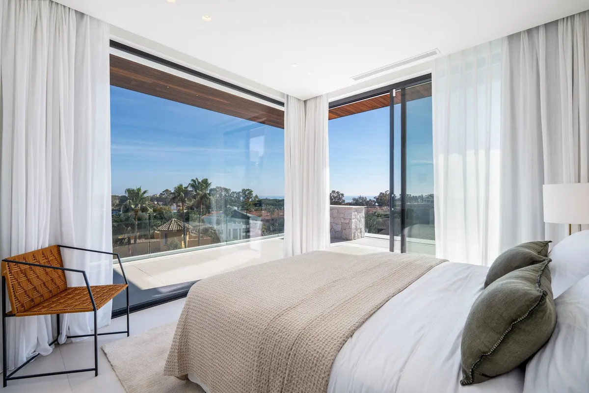 c9d08ffe-a6eb-4e50-9381-5cb5321b7c3b