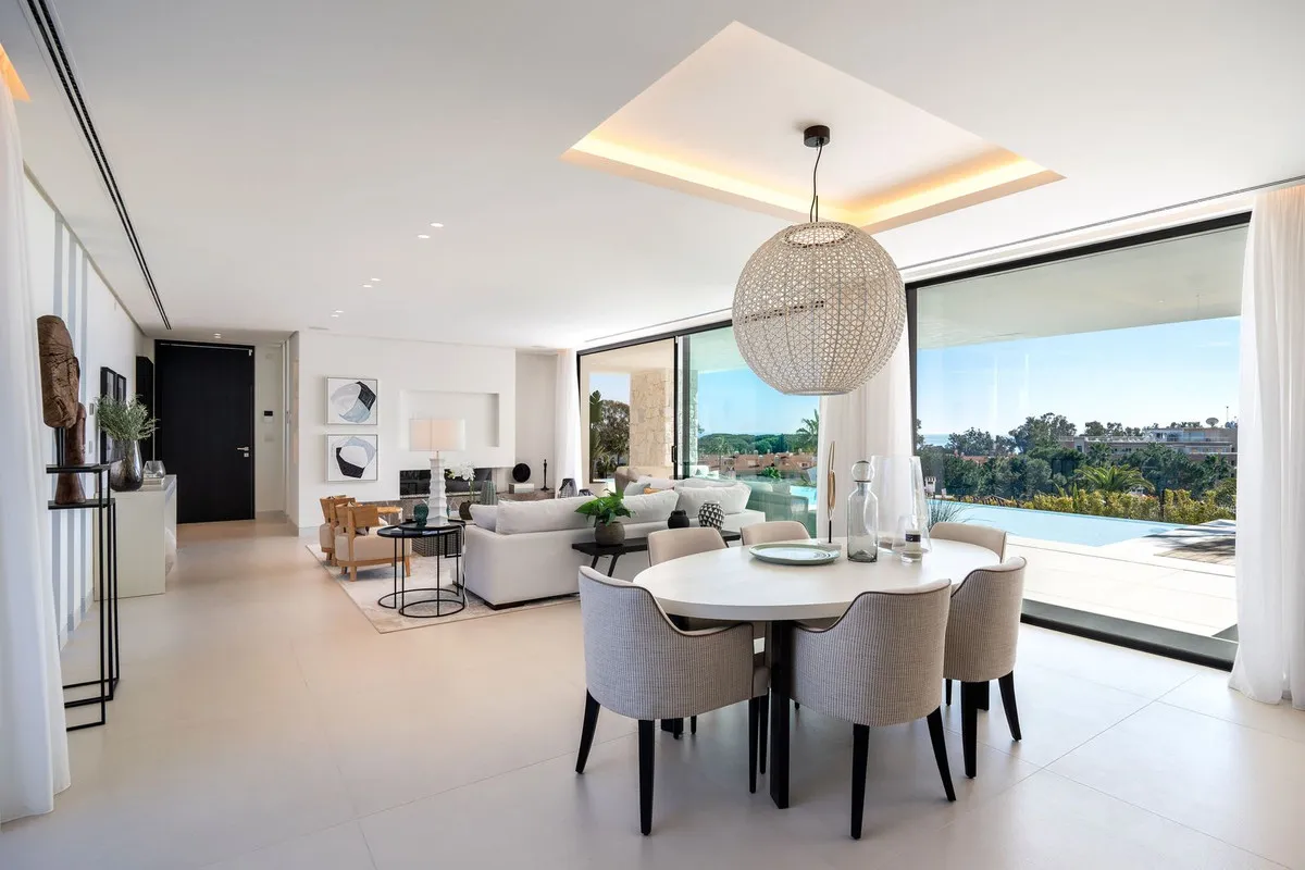 dff7dad0-a6f6-487d-bddd-0e772d194fa0