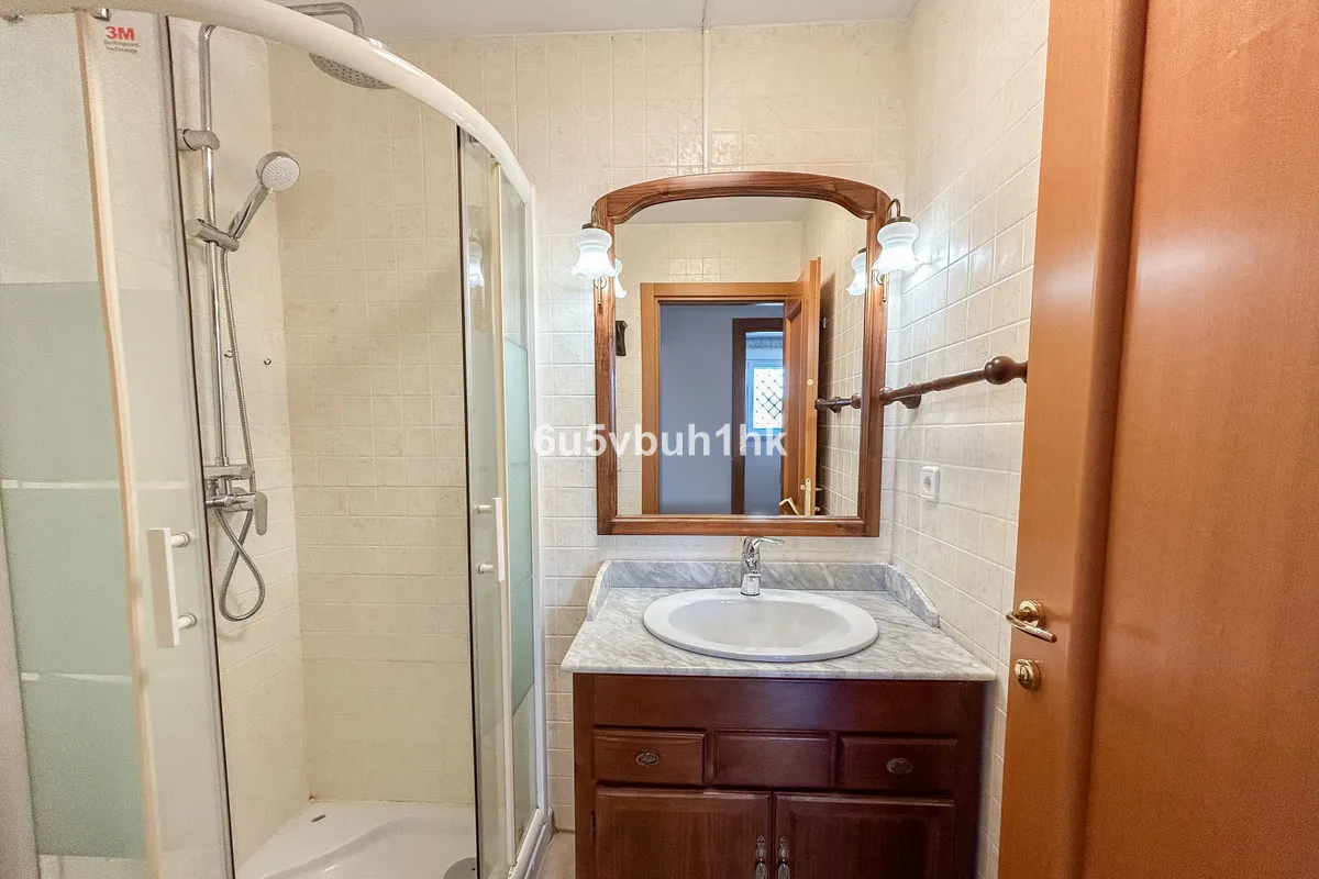 aa881ef8-1fd8-4317-bd91-c511cd987abd