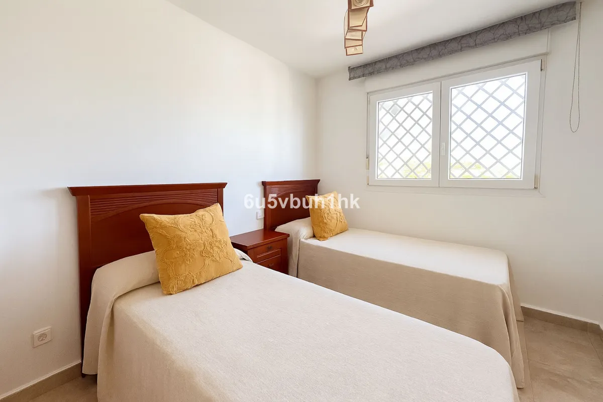 d9cbc300-6137-4012-98b4-9c6e4f9519c7