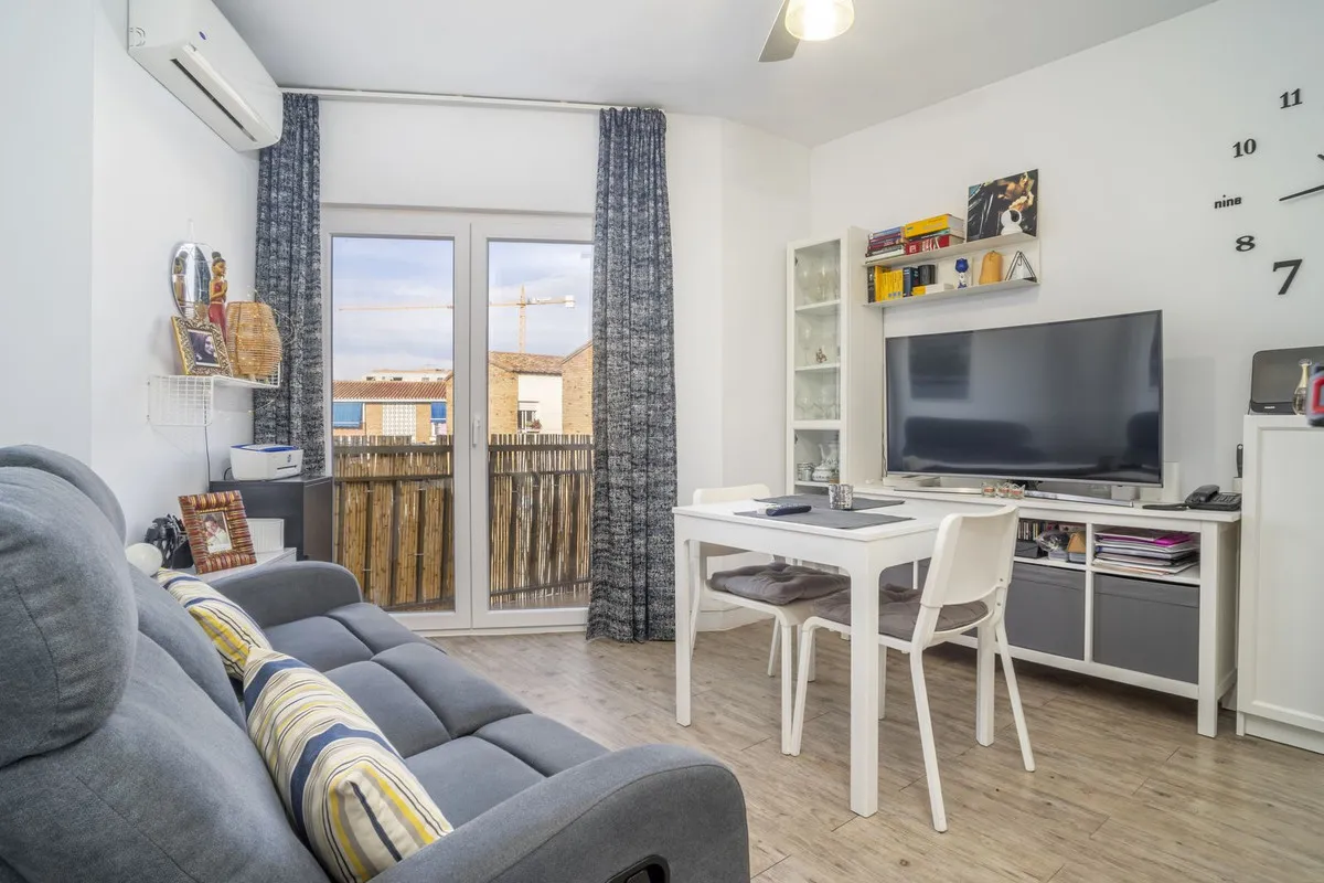 e73ca8f4-3762-4052-ba9d-a1332ab5e96d